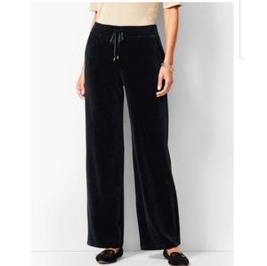 Luxe Velour Wide-leg pants